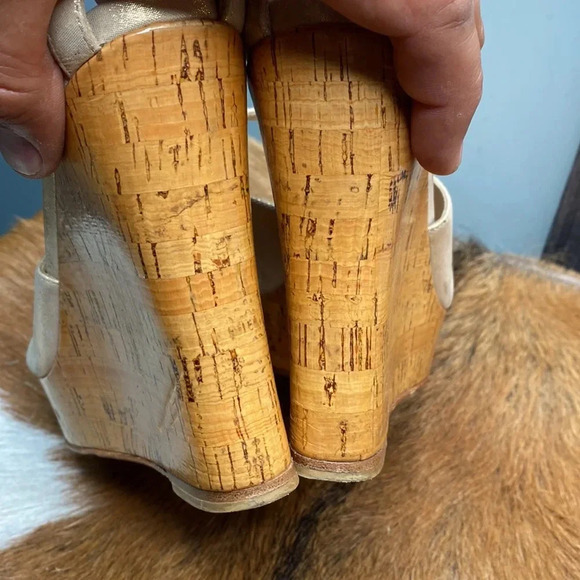 Women’s Christian Dior wedges size 38 check them out very nice thanks 🙏 - Picture 3 of 10